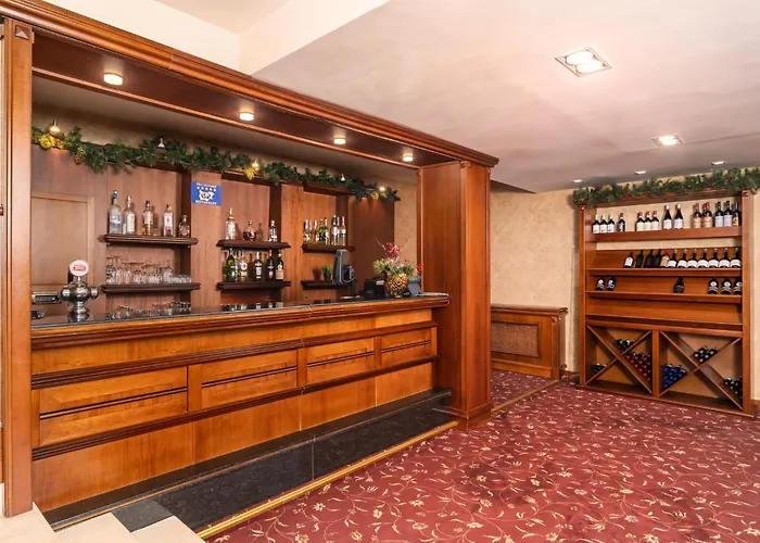 Festa Winter Palace Hotel